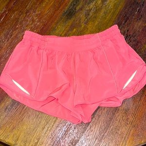 Lululemon Hotty Hot shorts 2.5 inseam